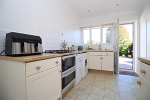 Kitchen- click for photo gallery